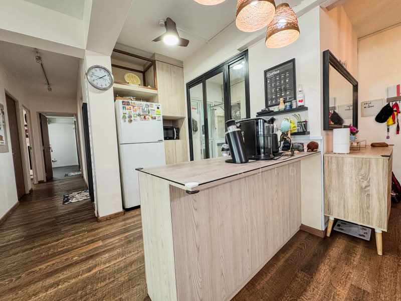 217A Sumang Walk, 217A Sumang Walk, 3 Bedrooms, 1,206 sqft, HDB Flat For Sale, by Shahir Majid, 500160625 - Kitchen - PropertyGuru.com.sg