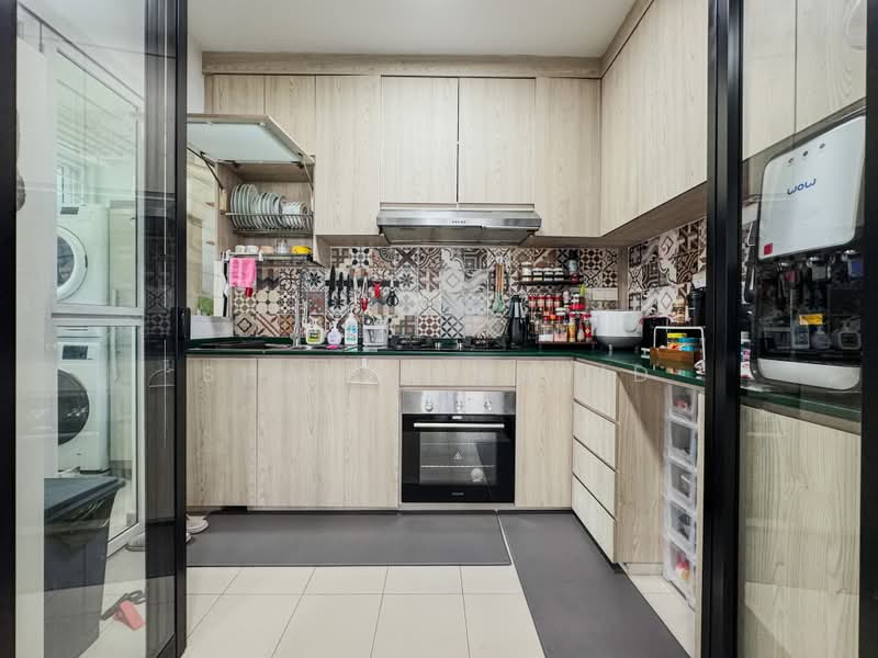 217A Sumang Walk, 217A Sumang Walk, 3 Bedrooms, 1,206 sqft, HDB Flat For Sale, by Shahir Majid, 500160625 - Kitchen - PropertyGuru.com.sg