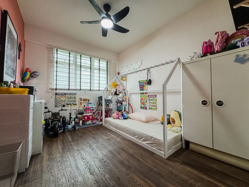 217A Sumang Walk, 217A Sumang Walk, 3 Bedrooms, 1,206 sqft, HDB Flat For Sale, by Shahir Majid, 500160625 - Bedroom - PropertyGuru.com.sg