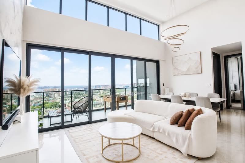 Parc Clematis, 8F Jalan Lempeng, 5 Bedrooms, 1,991 sqft, Condominium For Sale, by Charmaine Ong, 500160629 - Living Room - PropertyGuru.com.sg