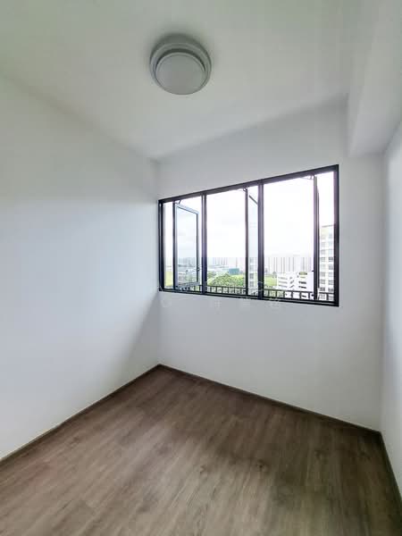 Sengkang Grand Residences, 80 Compassvale Bow, 2 Bedrooms, 678 sqft, Condominium For Sale, by Clarence Foo 符策铭, 500160637 - Common Bedroom - PropertyGuru.com.sg