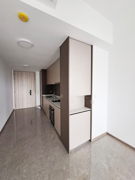 Sengkang Grand Residences, 80 Compassvale Bow, 2 Bedrooms, 678 sqft, Condominium For Sale, by Clarence Foo 符策铭, 500160637 - Kitchen - PropertyGuru.com.sg
