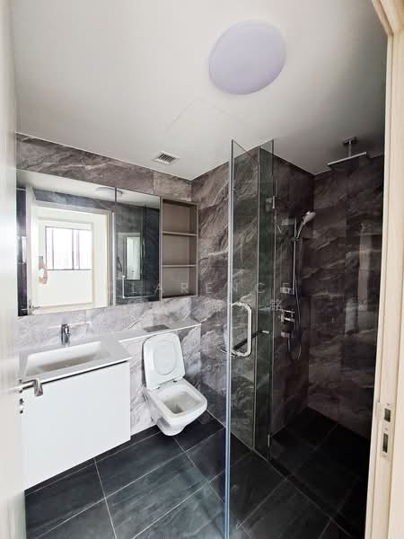 Sengkang Grand Residences, 80 Compassvale Bow, 2 Bedrooms, 678 sqft, Condominium For Sale, by Clarence Foo 符策铭, 500160637 - Bathroom - PropertyGuru.com.sg