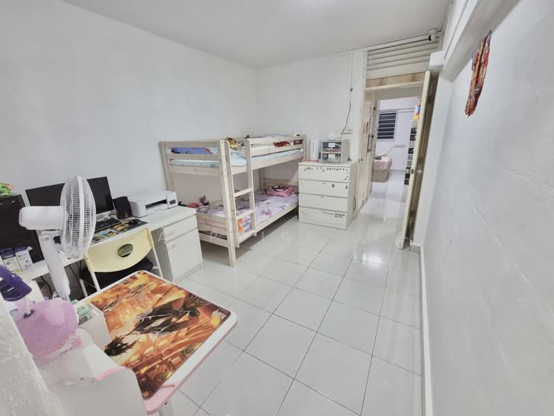 23 Marsiling Drive, 23 Marsiling Drive, 2 Bedrooms, 721 sqft, HDB Flat For Sale, by Sapphire Lee, 500160638 - Bedroom - PropertyGuru.com.sg