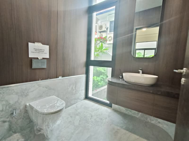 Luxury Detached Home at District 10, Within 1km to Henry Park Primary School, Grove Drive, 5 Bedrooms, 12,110 sqft, Detached House For Sale, by Kerrine Thong, 500160640 - PropertyGuru.com.sg