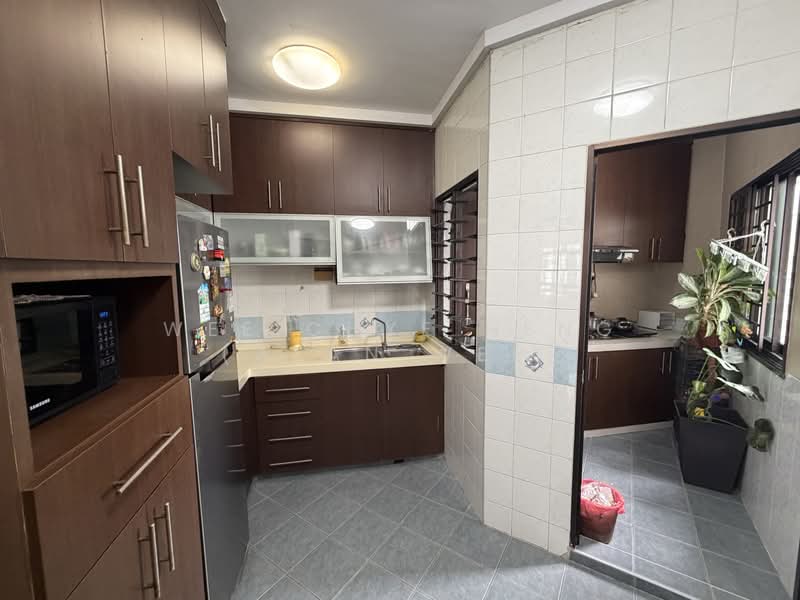 656B Jurong West Street 61, 656B Jurong West Street 61, 4 Bedrooms, 1,431 sqft, HDB Flat For Sale, by Wee Chye Heng (Alan Wee), 500160650 - Kitchen - PropertyGuru.com.sg