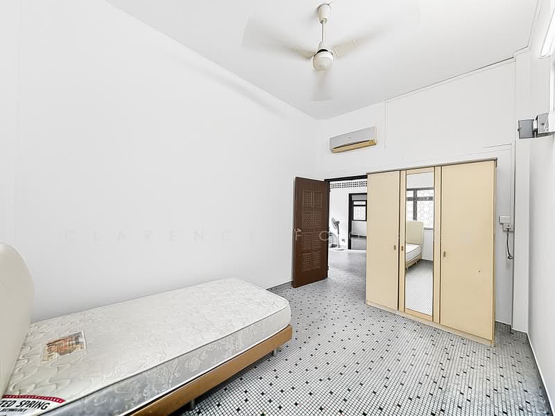 East Grove, 420 East Coast Road, 3 Bedrooms, 882 sqft, Condominium For Sale, by Clarence Foo 符策铭, 500160654 - Bedroom - PropertyGuru.com.sg