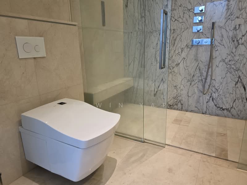 The Scotts Tower, 38 Scotts Road, 1 Bedroom, 657 sqft, Condominium For Rent, by Edwin Yap, 500160657 - Bathroom - PropertyGuru.com.sg