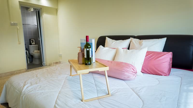 532 Jurong West Street 52, 532 Jurong West Street 52, 3 Bedrooms, 1,270 sqft, HDB Flat For Sale, by Cherlyn Wang, 500160661 - Bedroom - PropertyGuru.com.sg