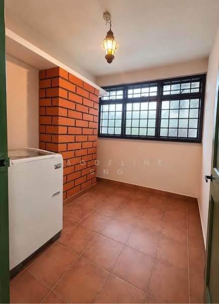 12 Holland Avenue, 12 Holland Avenue, 2 Bedrooms, 699 sqft, HDB Flat For Sale, by Magdeline Sng, 500160664 - PropertyGuru.com.sg