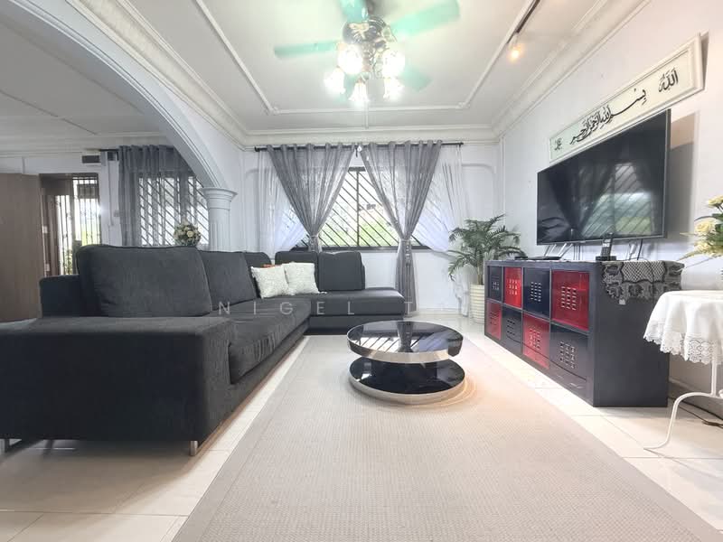 350 Yishun Avenue 11, 350 Yishun Avenue 11, 3 Bedrooms, 1,162 sqft, HDB Flat For Sale, by Nigel Tan, 500160673 - Living Room - PropertyGuru.com.sg