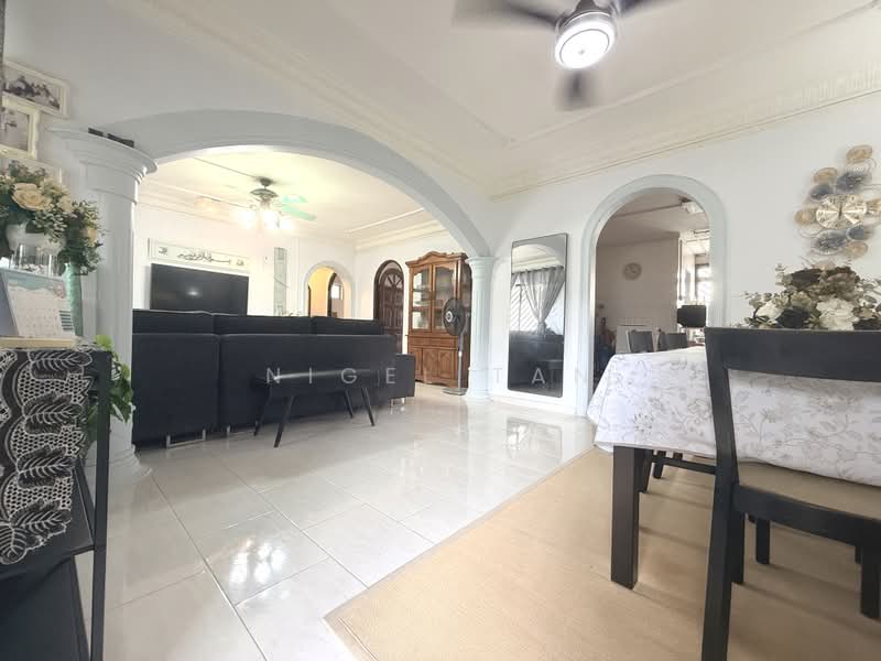 350 Yishun Avenue 11, 350 Yishun Avenue 11, 3 Bedrooms, 1,162 sqft, HDB Flat For Sale, by Nigel Tan, 500160673 - Living Room - PropertyGuru.com.sg