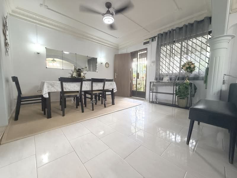 350 Yishun Avenue 11, 350 Yishun Avenue 11, 3 Bedrooms, 1,162 sqft, HDB Flat For Sale, by Nigel Tan, 500160673 - Dining Room - PropertyGuru.com.sg