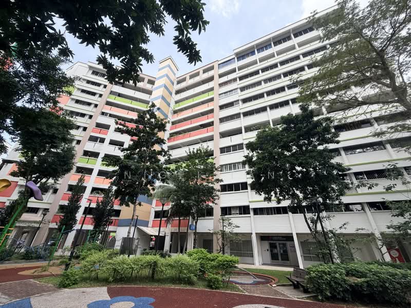 350 Yishun Avenue 11, 350 Yishun Avenue 11, 3 Bedrooms, 1,162 sqft, HDB Flat For Sale, by Nigel Tan, 500160673 - Exterior - PropertyGuru.com.sg
