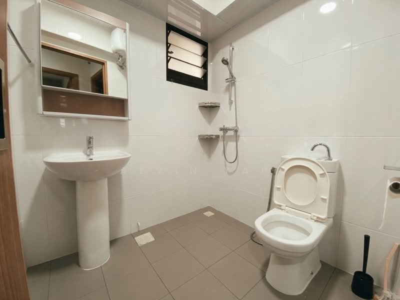 114B Alkaff Crescent, 114B Alkaff Crescent, 2 Bedrooms, 732 sqft, HDB Flat For Sale, by Alvin Yap, 500160674 - Bathroom - PropertyGuru.com.sg