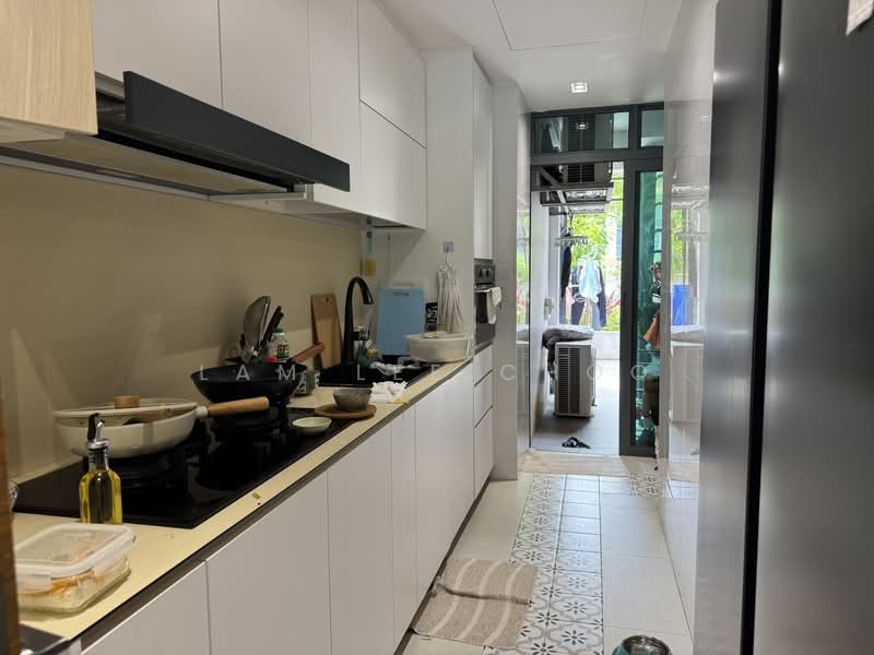 The Beverly, 45 Toh Tuck Road, 3 Bedrooms, 2,713 sqft, Apartment For Rent, by Lam Lee Choo, 500160677 - Kitchen - PropertyGuru.com.sg