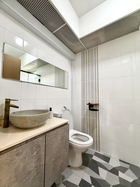 322B Sumang Walk, 322B Sumang Walk, 3 Bedrooms, 1,001 sqft, HDB Flat For Sale, by Wayne Tan, 500160678 - Bathroom - PropertyGuru.com.sg