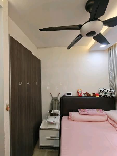 The Visionaire, 178 Canberra Drive, 3 Bedrooms, 1,023 sqft, Executive Condominium For Sale, by Danis ET Lim 林永添, 500160684 - PropertyGuru.com.sg