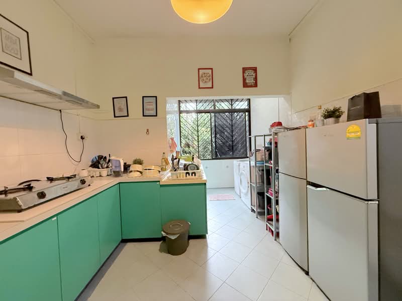 Dhoby Ghaut MRT | Super Spacious Room, , Room Rental, 160 sqft, Apartment For Rent, by Addie Wong, 500160698 - Kitchen - PropertyGuru.com.sg