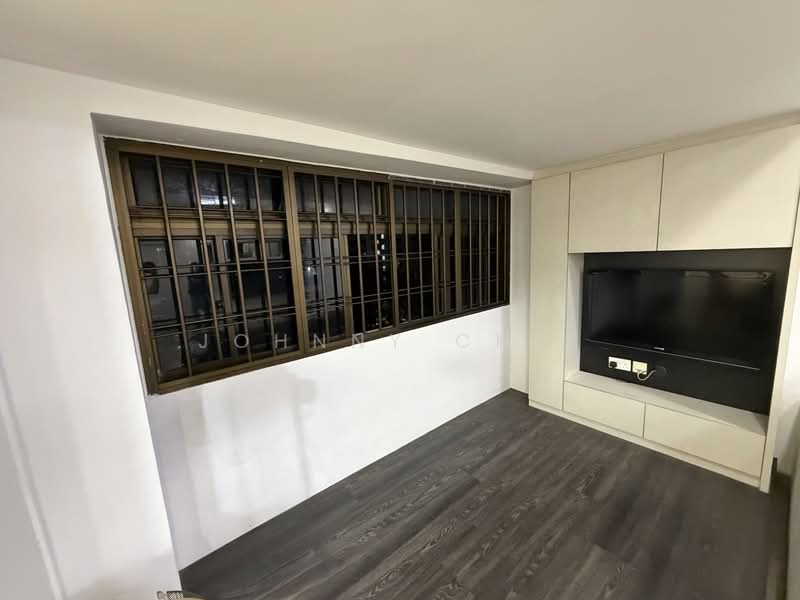 758 Woodlands Avenue 6, 758 Woodlands Avenue 6, 3 Bedrooms, 1,302 sqft, HDB Flat For Rent, by Johnny Chia, 500160706 - Living Room - PropertyGuru.com.sg