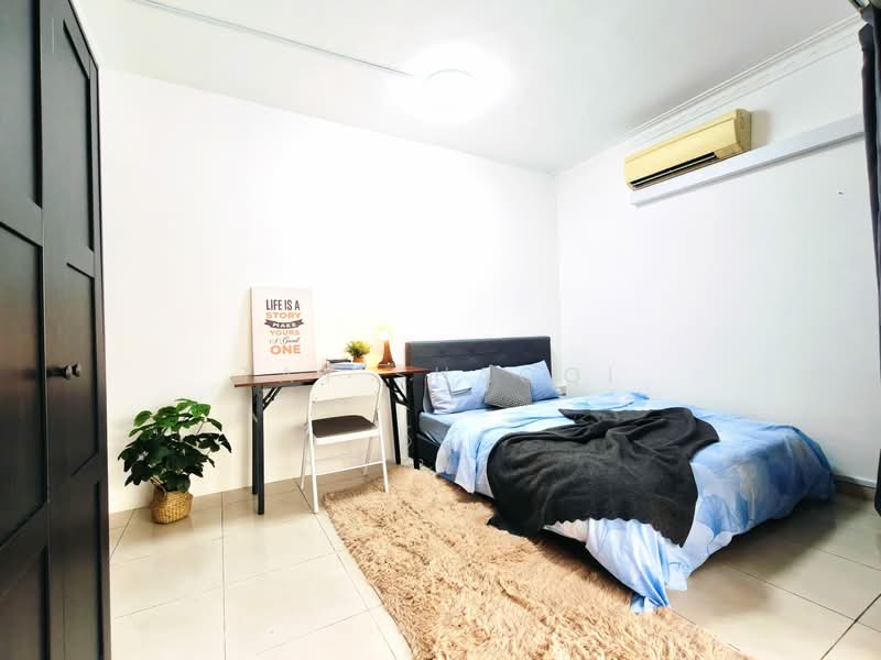 Pine Grove, 1L Pine Grove, Room Rental, 130 sqft, Condominium For Rent, by Tay Shaoqi, 500160708 - Room 4 - PropertyGuru.com.sg