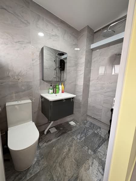 Riverfront Residences, 41 Hougang Avenue 7, 3 Bedrooms, 915 sqft, Condominium For Rent, by Zhi Sheng, 500160713 - Bathroom - PropertyGuru.com.sg