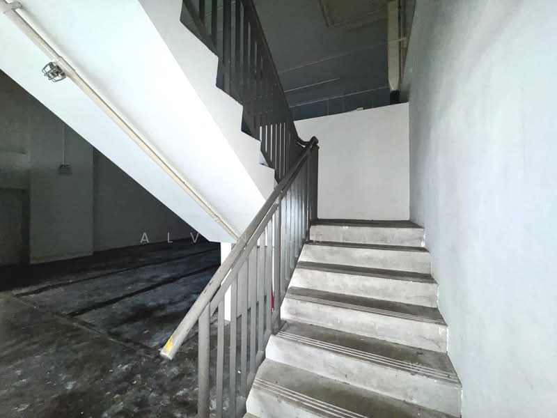Win5 @ Yishun, 15 Yishun Industrial Street 1, 4,736 sqft, Light Industrial (B1) For Sale, by Alvin Chiam, 500160714 - Corridor - CommercialGuru.com.sg