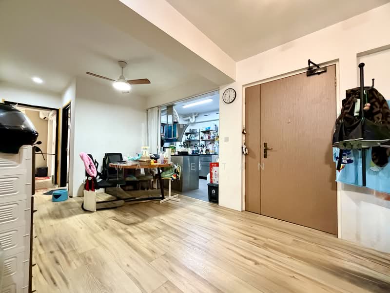 233B Sumang Lane, 233B Sumang Lane, 3 Bedrooms, 1,001 sqft, HDB Flat For Sale, by Wayne Tan, 500160730 - Living Room - PropertyGuru.com.sg