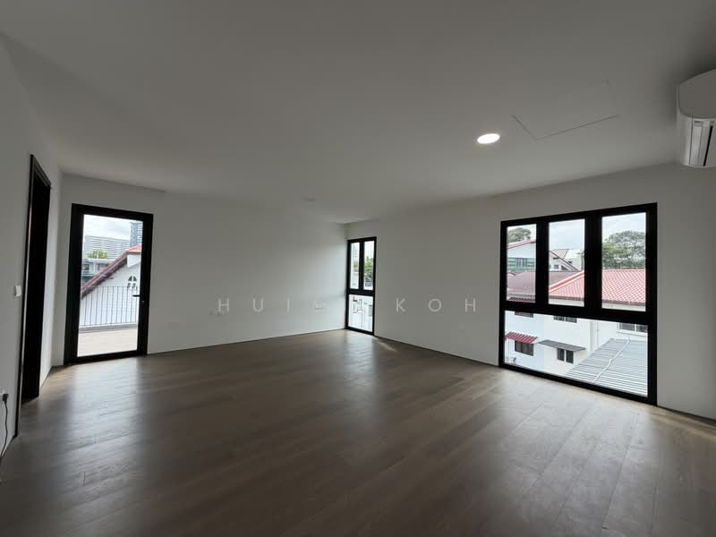 Newly-built Luxurious Detached House in Henry Park, , 6 Bedrooms, 12,109 sqft, Detached House For Sale, by Huili Koh, 500160731 - Interior - PropertyGuru.com.sg
