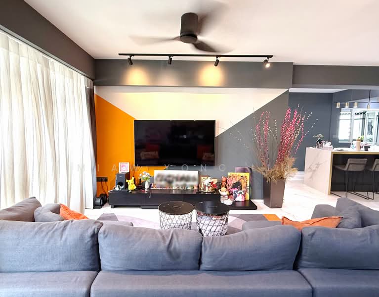 618B Tampines Street 61, 618B Tampines Street 61, 3 Bedrooms, 1,216 sqft, HDB Flat For Sale, by Miaw Yong Lim, 500160744 - Living Room - PropertyGuru.com.sg