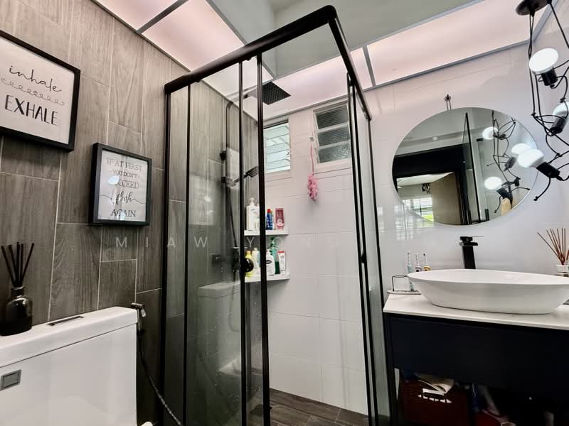 618B Tampines Street 61, 618B Tampines Street 61, 3 Bedrooms, 1,216 sqft, HDB Flat For Sale, by Miaw Yong Lim, 500160744 - Bathroom - PropertyGuru.com.sg
