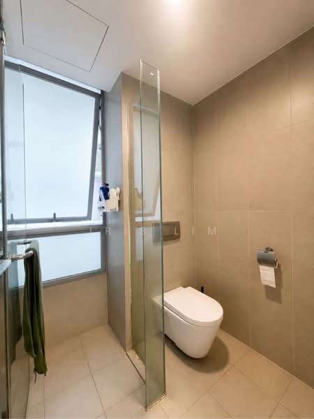 Botannia, 29A West Coast Park, 3 Bedrooms, 1,270 sqft, Condominium For Sale, by Iris Lim, 500160747 - Common Bathroom  - PropertyGuru.com.sg