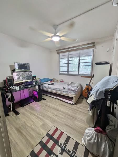 348 Woodlands Avenue 3, 348 Woodlands Avenue 3, 3 Bedrooms, 84 sqft, HDB Flat For Sale, by Hasinah Bee, 500160758 - Bedroom - PropertyGuru.com.sg
