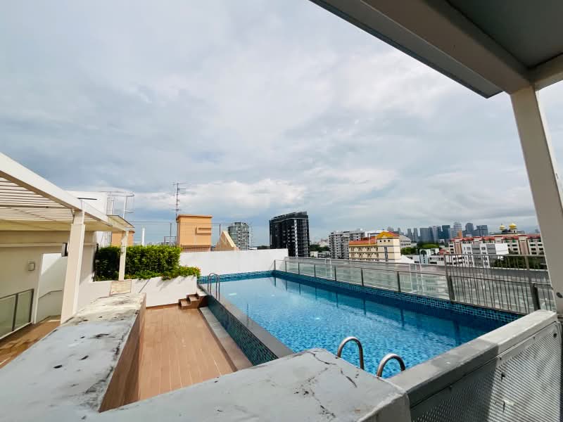 Treasures @ G20, 35 Lorong 20 Geylang, Studio, 947 sqft, Condominium For Rent, by Kenji Goh, 500160761 - Pool - PropertyGuru.com.sg
