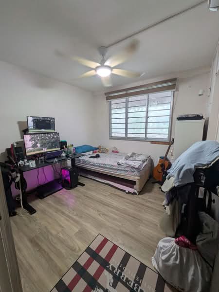 348 Woodlands Avenue 3, 348 Woodlands Avenue 3, 3 Bedrooms, 84 sqft, HDB Flat For Sale, by Hasinah Bee, 500160770 - Bedroom - PropertyGuru.com.sg