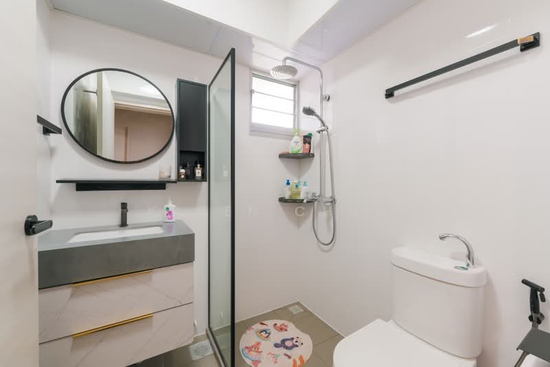 153C Bedok South Road, 153C Bedok South Road, 3 Bedrooms, 1,001 sqft, HDB Flat For Sale, by Karen Chua, 500160779 - Bathroom - PropertyGuru.com.sg