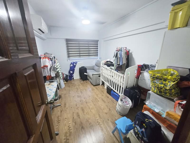 251 Tampines Street 21, 251 Tampines Street 21, 3 Bedrooms, 1,098 sqft, HDB Flat For Sale, by Nasser A L, 500160780 - Bedroom - PropertyGuru.com.sg