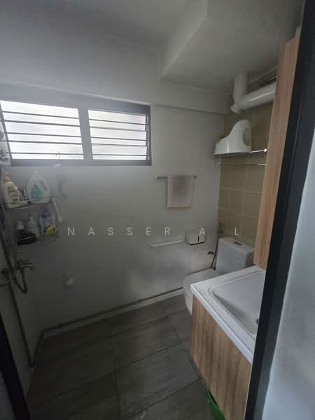 251 Tampines Street 21, 251 Tampines Street 21, 3 Bedrooms, 1,098 sqft, HDB Flat For Sale, by Nasser A L, 500160780 - Bathroom - PropertyGuru.com.sg