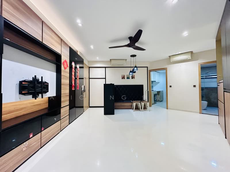 Eight Courtyards, 18 Canberra Drive, 3 Bedrooms, 1,141 sqft, Condominium For Rent, by Alice Ng 黄素芳, 500160782 - Living Room - PropertyGuru.com.sg