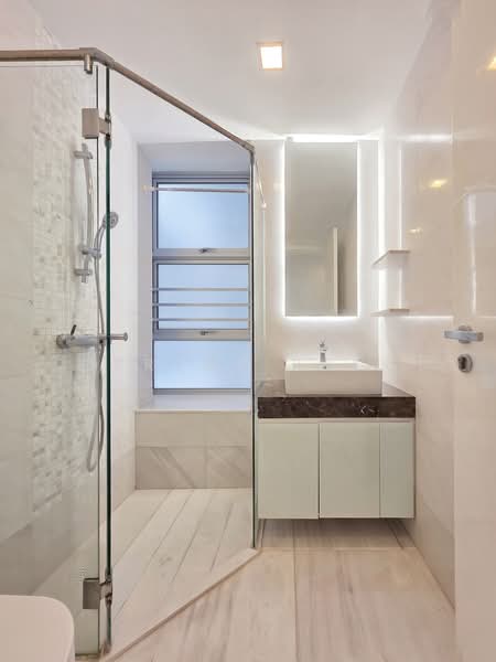 Cairnhill Residences, 31 Cairnhill Circle, 2 Bedrooms, 904 sqft, Apartment For Rent, by Jereme Pung, 500160798 - Bathroom - PropertyGuru.com.sg