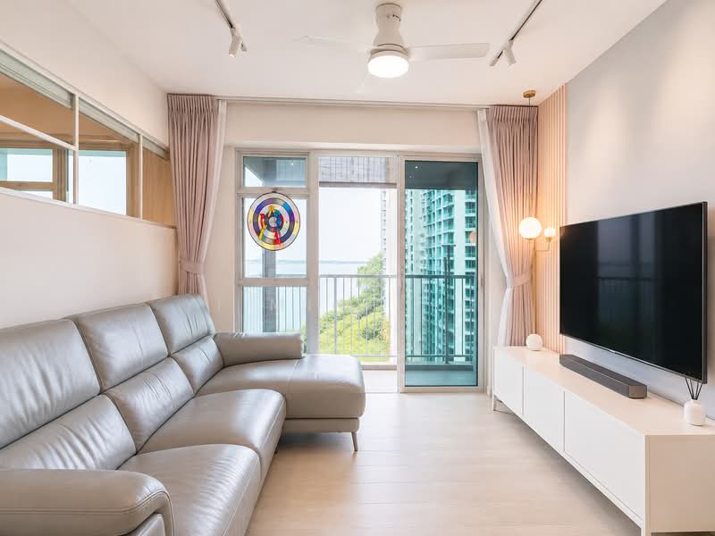 422A Northshore Drive, 422A Northshore Drive, 3 Bedrooms, 1,248 sqft, HDB Flat For Sale, by Yi Ming Loh, 500160800 - Living Room - PropertyGuru.com.sg