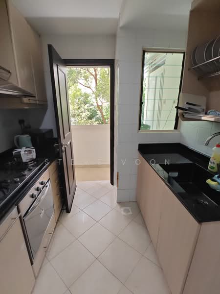 Jervois Regency, 49 Jervois Road, Room Rental, 120 sqft, Condominium For Rent, by Steve Voon, 500160803 - Kitchen - PropertyGuru.com.sg