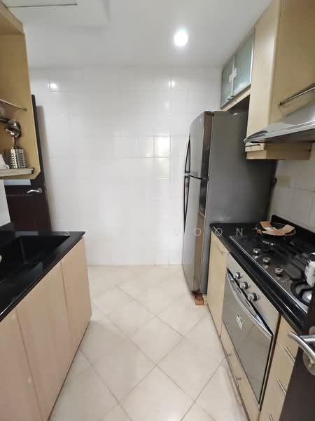 Jervois Regency, 49 Jervois Road, Room Rental, 120 sqft, Condominium For Rent, by Steve Voon, 500160803 - Kitchen - PropertyGuru.com.sg