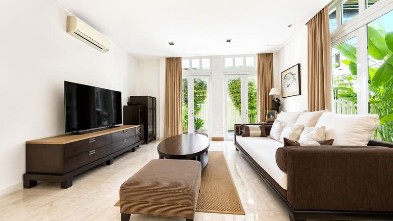 ⭐️⭐️LANDED7772@GOOD CONDITION BUNGALOW AT PRIME SIGLAP VICINITY ☎️ KL 8382-7772, Siglap, Frankel, Dunbar, 5 Bedrooms, 4,900 sqft, Bungalow House For Sale, by K L Goh, 500160806 - Living Room - PropertyGuru.com.sg