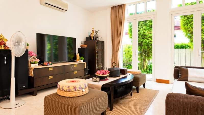 ⭐️⭐️LANDED7772@GOOD CONDITION BUNGALOW AT PRIME SIGLAP VICINITY ☎️ KL 8382-7772, Siglap, Frankel, Dunbar, 5 Bedrooms, 4,900 sqft, Bungalow House For Sale, by K L Goh, 500160806 - Living Room - PropertyGuru.com.sg