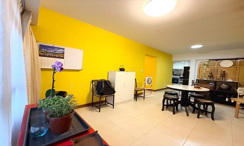 301D Punggol Place, 301D Punggol Place, 3 Bedrooms, 1,001 sqft, HDB Flat For Sale, by Elaine Lee, 500160809 - Living Room - PropertyGuru.com.sg