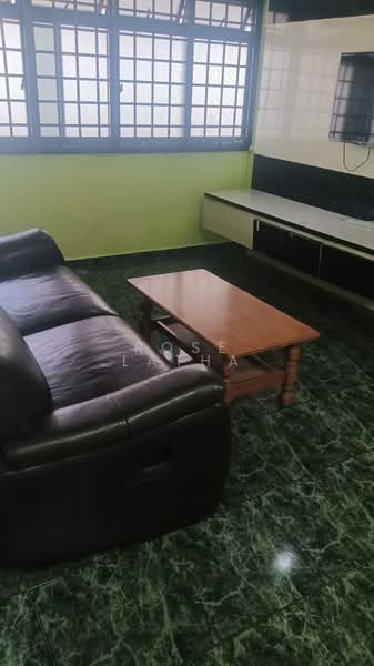 623 Bukit Batok Central, 623 Bukit Batok Central, 3 Bedrooms, 1,119 sqft, HDB Flat For Rent, by Rose Latha, 500160810 - Living Room - PropertyGuru.com.sg