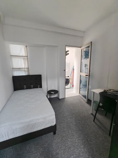 Ava Towers, 10 Ava Road, Room Rental, 150 sqft, Condominium For Rent, by Steve Voon, 500160814 - Room 4 - PropertyGuru.com.sg