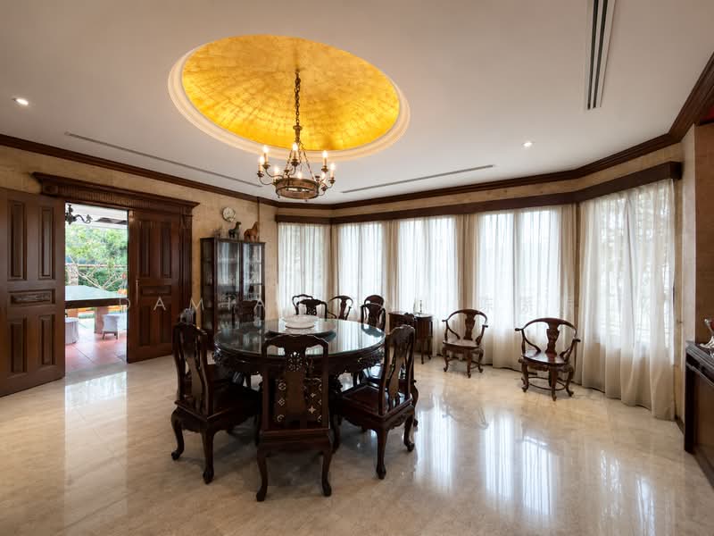 ⭐️RARE 2-STY DETACHED HSE IN CHESTNUT GCBA | WITHIN 1KM TO 3 PRIMARY SCHOOLS | NEAR CASHEW MRT⭐️, Chestnut Crescent Cashew Almond Jalan Pakis Suasa Emas Urai Hazel Park Siap Tekad Asas Tumpu Uji Dermawan Kakatua Layang Selanting Tham Soong Kismis Yuk Tong Sunset Eng Kong Cheng Soon Faber Moonbeam Sinai Greenleaf Ming Teck Jelita Holland Hua Guan, 6 Bedrooms, 8,500 sqft, Detached House For Sale, by Damian Tan 陈係赈, 500160819 - Dining Room - PropertyGuru.com.sg