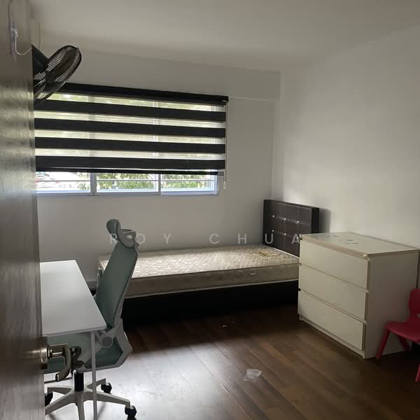 426 Bukit Batok West Avenue 2, 426 Bukit Batok West Avenue 2, 3 Bedrooms, 893 sqft, HDB Flat For Rent, by Roy Chua, 500160821 - Bedroom - PropertyGuru.com.sg